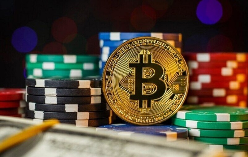 bitcoin casino uk and Decision-Making: Making the Right Moves